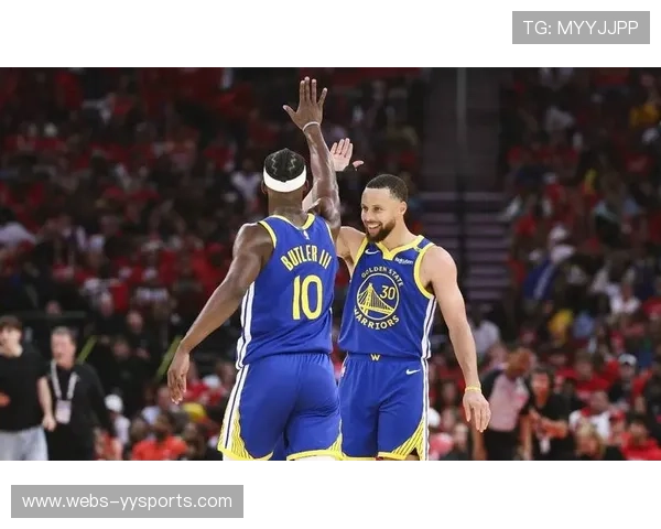 勇士季后赛概率83%需稳固席位,库里状态与球队老化成隐忧 勇士季后赛概率83%需稳固席位,库里状态与球队老化成隐忧